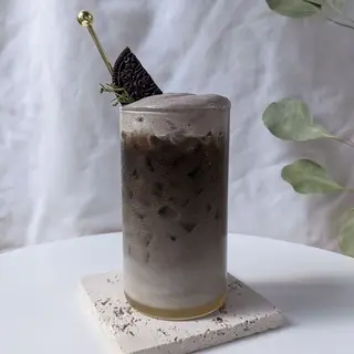 Iced spanish latte White chocolate oreo