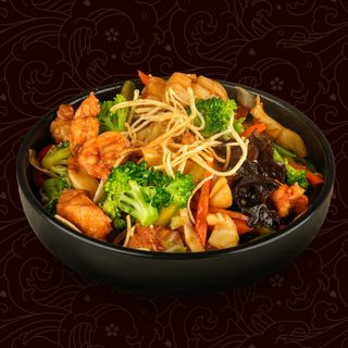 Chow Mein Aux Fruits De Mer