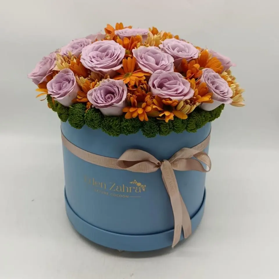 Compositions de fleurs fraiches avec support