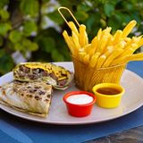 Tacos Saucisse Au Feu De Bois Avec Frites