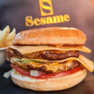 Double Cheese Burger + Frites