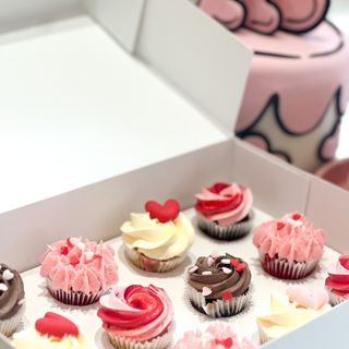 12 Mini Cupcakes Valentines