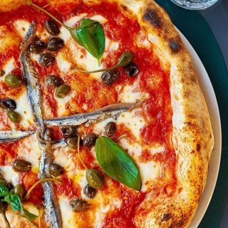 Pizza napolitana