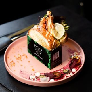 Brioché avocat gambas 