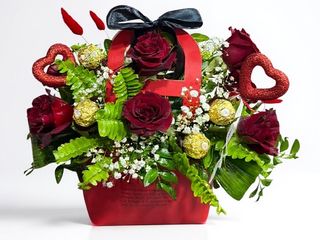 Romantic Chocolate Bloom