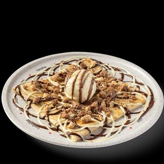 Crunchy triple chocolate crepe