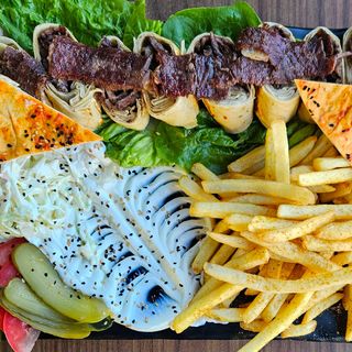 شاورما عربي لحم