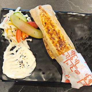 سندويش شاورما سوبر بالفروماج