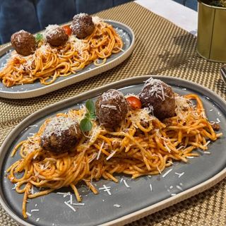 Sppaghetti meatballs