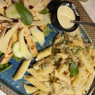 Moitié pates,moitié salade