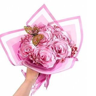 L'Éclat Satiné "Rose Barbie" : Le Bouquet Éternel Ultra-Tendance !