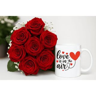 Bouquet de Roses Rouges & Tasse “Love is in the Air” – Coffret Cadeau Romantique