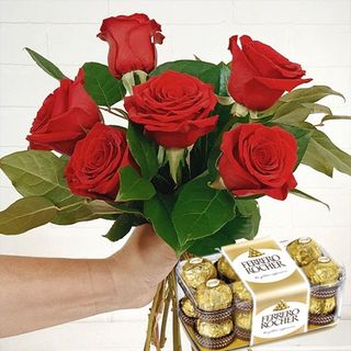Bouquet de 6 roses rouges avec chocolats