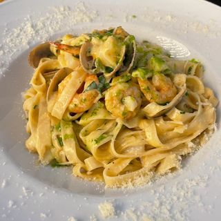 Tagliatelle Fruiti Di mare