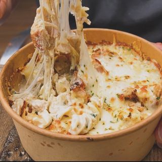 Pasta bowl  base crispy chicken