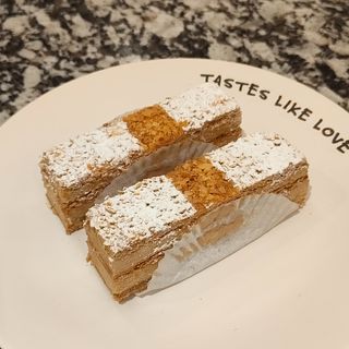 Mille-feuilles praliné