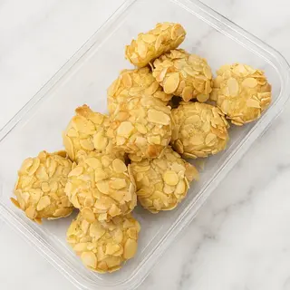 Ghriba عقدة اللوز avec amandes éffilées