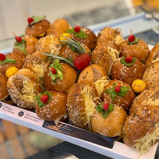 Petit plateau mini bouchée burgers et sandwichs