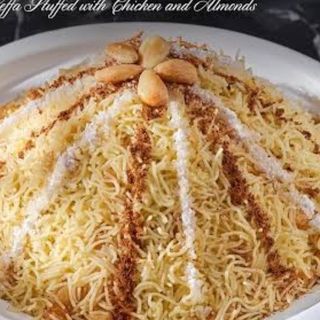 Seffa aux raisins et amandes