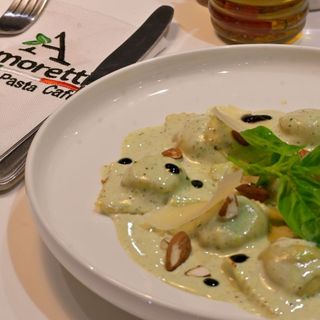 RAVIOLI RICOTTA E SPINACCI