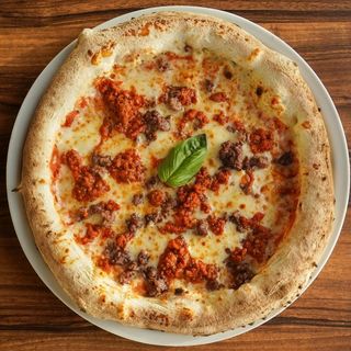 Pizza Bolognese