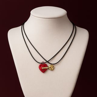 2 Collier Clé et Coeur rouge