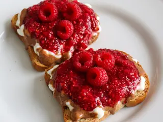 Toast exotic strawberry