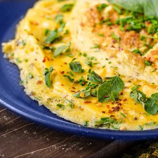 SMOKED TURKEY OMELETTE