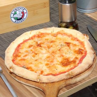 Pizza Margherita (L)