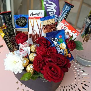 Heartfelt Chocolate & Rose Arrangement