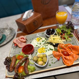 Petit Déjeuner Bayt Al3iz