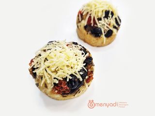 FOCACCIA TOMATE CERISE, OLIVE NOIR