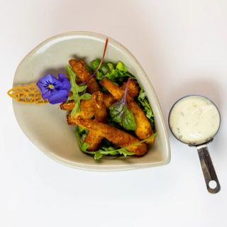 croustillant de gambas. sauce tartare