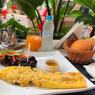 Omelettes fromage ou épinards ou charcuterie 