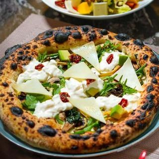 Pizza Verdura Stracciatella