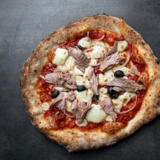 PIZZA TONNO