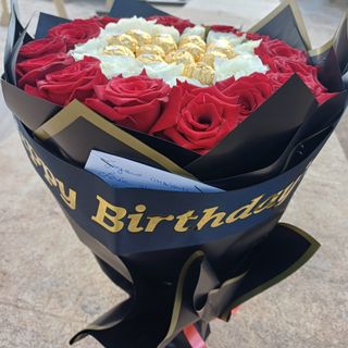 Bouquet Happy Birthday avec chocolat