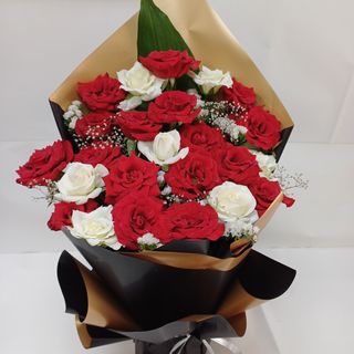 Bouquet New red white