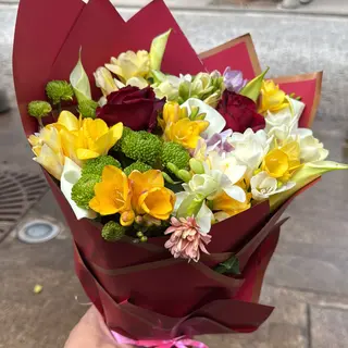 Bouquet mélange frésia
