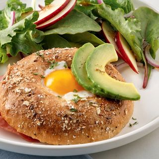 Bagel avocat œuf 