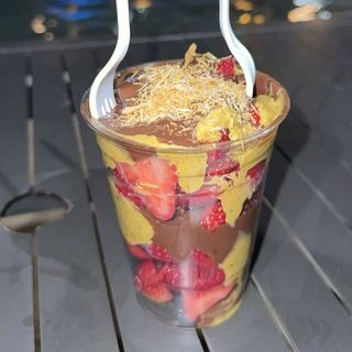 Cup fraise nutella kunafa pistache