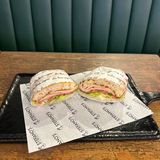 Focaccia Sandwich Tacchino Affumicato