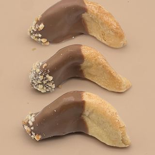 Mignardise de corne de gazelle au chocolat et aux amandes - Cube de 300 g