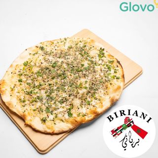 ميني مناقيش بالجبن والزعتر والسمسم