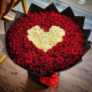 Bouquet Amour grande rouges blanches
