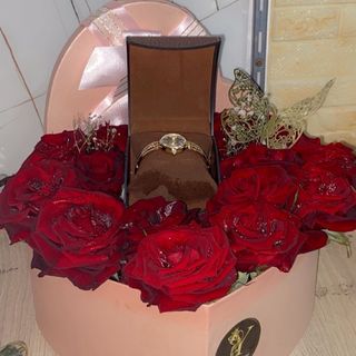 Ceour chocolat avec montre