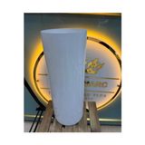 Un vase Essence Enigmatique Blanc.