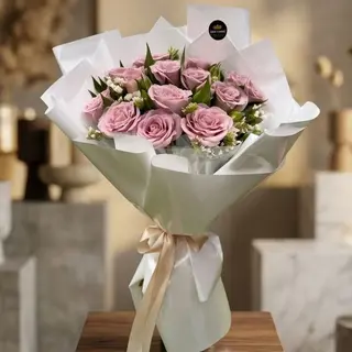 Elegant Lilac Rose Bouquet – Grace in Bloom