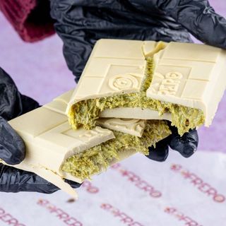 WHITE DUBAÏ CHOCOBAR