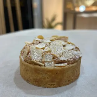 Tarte aux amandes et amande effilée